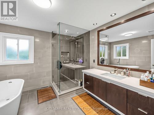 5610 Cortina Crescent, Mississauga, ON 