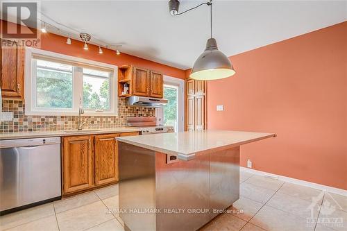 2678 Ulster Crescent, Ottawa, ON 
