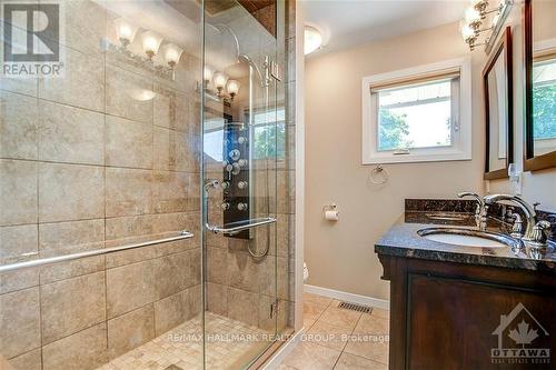 2678 Ulster Crescent, Ottawa, ON 