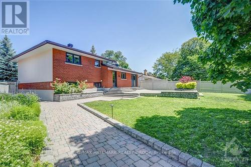 2678 Ulster Crescent, Ottawa, ON 