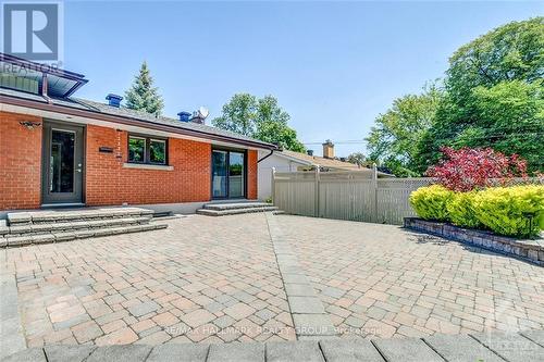 2678 Ulster Crescent, Ottawa, ON 