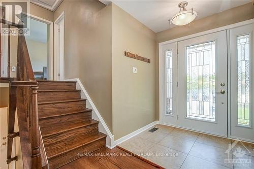 2678 Ulster Crescent, Ottawa, ON 