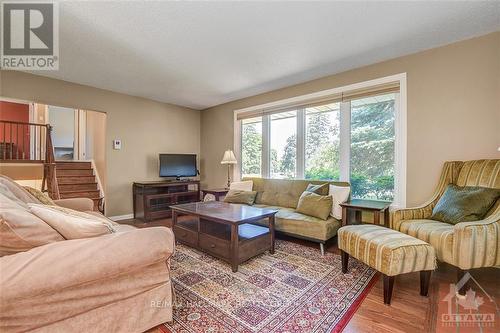 2678 Ulster Crescent, Ottawa, ON 