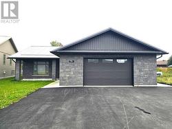 51 Oak St Capreol, ON P0M 1H0