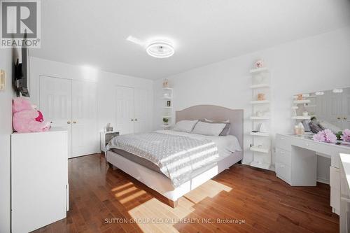 5318 Bushelgrove Circle, Mississauga, ON 
