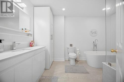 5318 Bushelgrove Circle, Mississauga, ON 