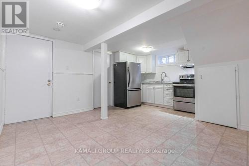BSMT - 25 HILLVIEW DRIVE , Newmarket, Ontario L3Y 4Y3 5