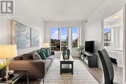 312 - 28 UPTOWN DRIVE  Markham, ON L3R 5M5