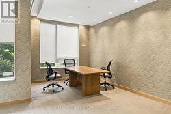 Amenity meeting areas - 