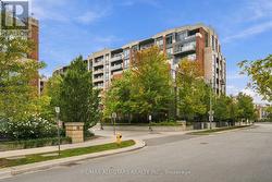 Luxury building w guest parking, close to amenitie - 