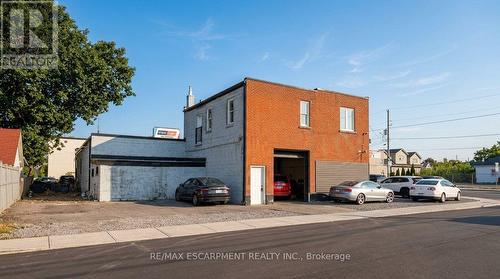 302 Queenston Road, Hamilton, ON 