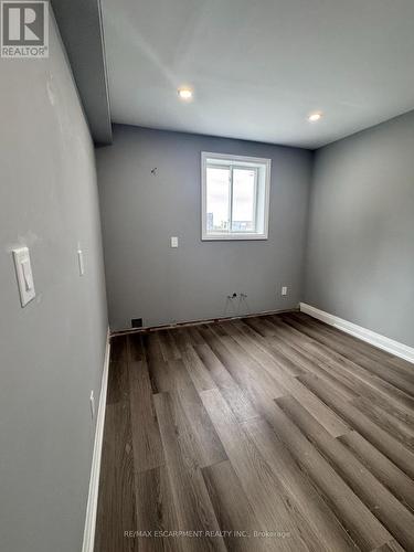 302 Queenston Road, Hamilton, ON 