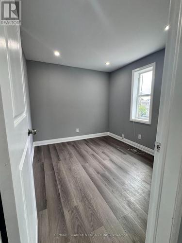 302 Queenston Road, Hamilton, ON 