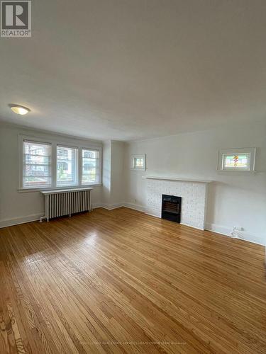 MAIN - 41 SCARBORO BEACH BOULEVARD , Toronto, Ontario M4E 2W9 4