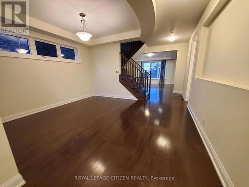 211 SYMINGTON AVENUE , Oshawa, Ontario L1L 0J8