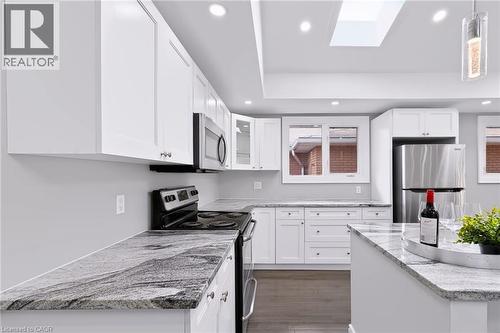 15 Clearwater Drive, Hamilton, ON 