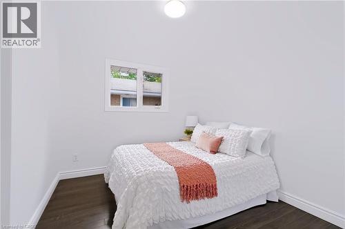 15 Clearwater Drive, Hamilton, ON 