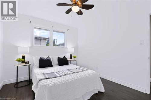15 Clearwater Drive, Hamilton, ON 