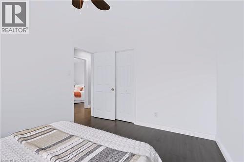 15 Clearwater Drive, Hamilton, ON 