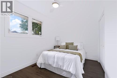 15 Clearwater Drive, Hamilton, ON 