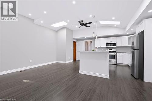 15 Clearwater Drive, Hamilton, ON 