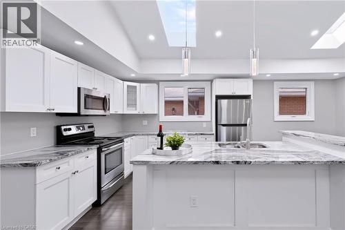 15 Clearwater Drive, Hamilton, ON 