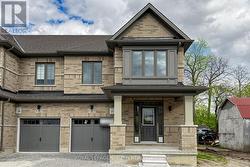 50 WAKELY CRESCENT Clarington, ON L1E 2K3