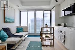 2808 - 7 GRENVILLE STREET Toronto, ON M4Y 0E9