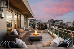 903 - 19 BRANT STREET Toronto, ON M5V 2L2