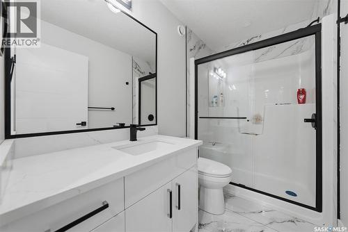 718 Weir Crescent, Warman, SK 