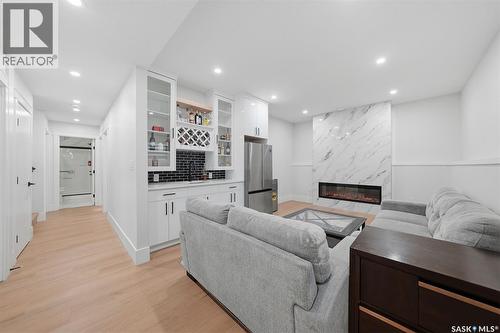 718 Weir Crescent, Warman, SK 