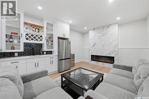 718 Weir Crescent, Warman, SK 
