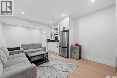 718 Weir Crescent, Warman, SK 
