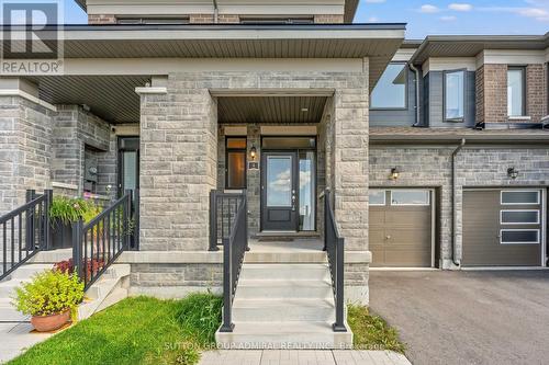 4 ROCHESTER DRIVE , Barrie, Ontario L9J 0W1 4