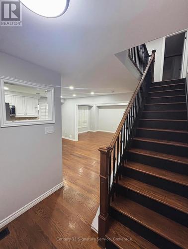 UPPER - 28 HOMELAND COURT , Brampton, Ontario L6S 1R8 2