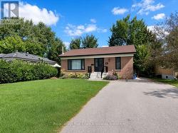 10 ELIZABETH STREET Halton Hills, ON L7G 3K2