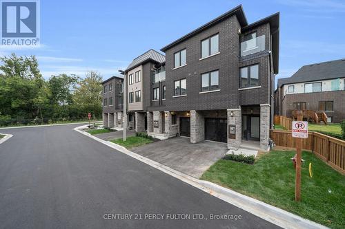 5 - 6635 CLOCK COURT  Mississauga, ON L5W 1N2