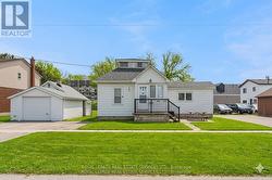 2386 SOVEREIGN STREET Oakville, ON L6L 1L8
