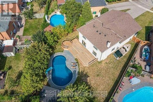 690 Hillman Crescent, Mississauga, ON 