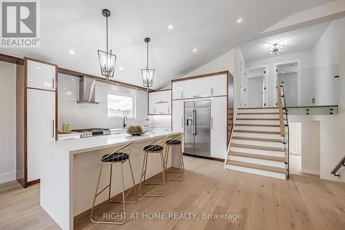 690 Hillman Crescent, Mississauga, ON 