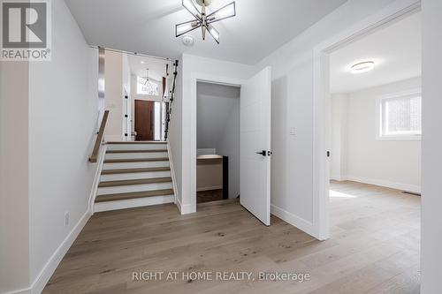 690 Hillman Crescent, Mississauga, ON 