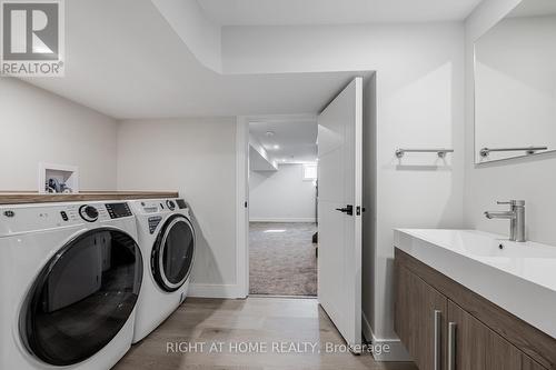 690 Hillman Crescent, Mississauga, ON 
