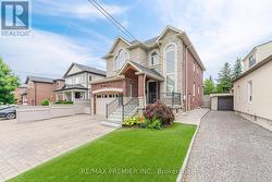 28 ELLERBY SQUARE N Vaughan, ON L4L 1N1