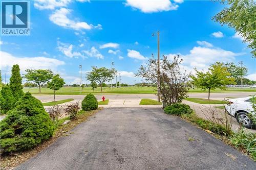 842 UPPER KENILWORTH Avenue , Hamilton, Ontario L8T 5A6 4