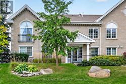 2A - 51 ROBSON COURT  Ottawa, ON K2K 2W1