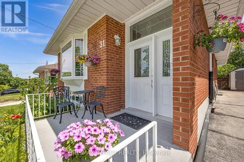 31 KILBRIDE ROAD , Toronto, Ontario M1J 1X6 3