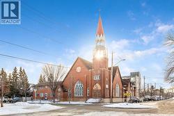 1405 8 Avenue SE  Calgary, AB T2G 0N1