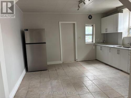 MAIN UNIT 4 - 503 OAKWOOD AVENUE , Toronto, Ontario M6E 2W9 4