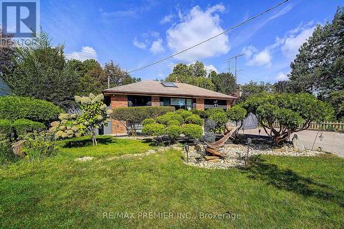 445 Selsey Drive, Mississauga, ON 