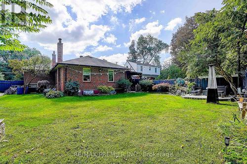 445 Selsey Drive, Mississauga, ON 